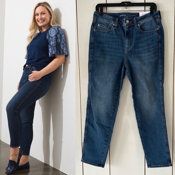Chico’s DefineMe Curvy Slim Leg Ankle Denim Jeans Sz 8 NWT Skinny - Picture 1 of 12